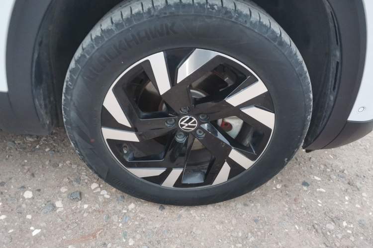 Used Volkswagen Teramont 2021 380TSI Four-Wheel Drive Prestige Luxury Edition Right Front Wheel Hub