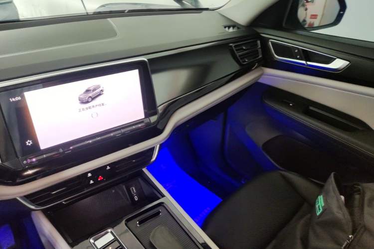 Used Volkswagen Teramont 2022 380TSI Four-Wheel Drive Luxury Edition Audio And AC Panel