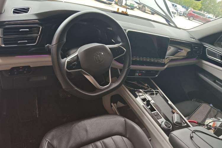 Used Volkswagen Teramont 2022 380TSI Four-Wheel Drive Prestige Luxury Edition Center Console