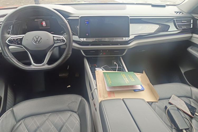 Used Volkswagen Teramont 2022 380TSI Four-Wheel Drive Prestige Flagship Edition Center Console