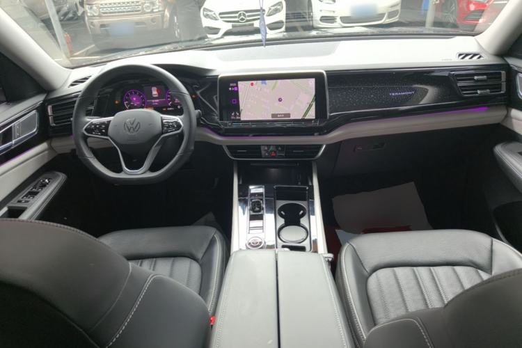Used Volkswagen Teramont 2022 530 V6 Four-Wheel Drive Prestige Luxury Edition Center Console