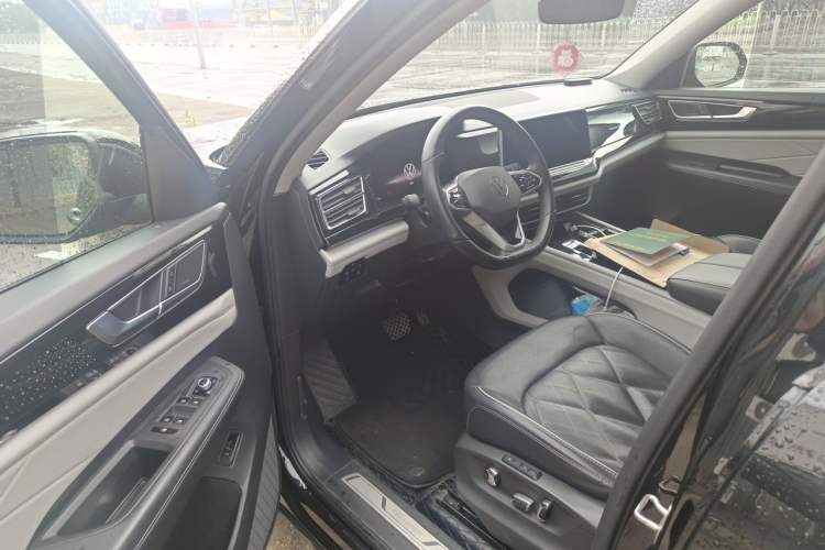 Used Volkswagen Teramont 2022 380TSI Four-Wheel Drive Prestige Flagship Edition Driver Seat