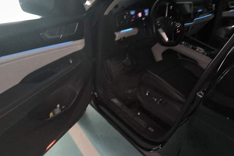 Used Volkswagen Teramont 2022 530 V6 Four-Wheel Drive Prestige Luxury Edition Driver Seat