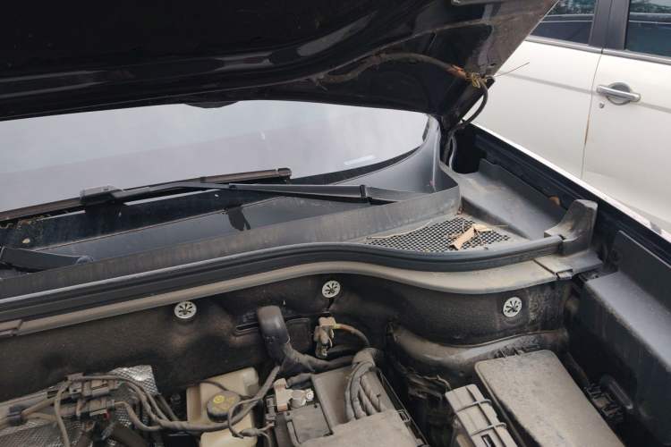 Used Volkswagen Teramont 2022 330TSI Two-Wheel-Drive Prestige Luxury Edition Engine Bay Left