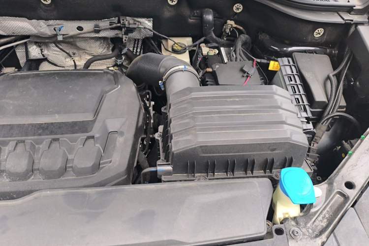 Used Volkswagen Teramont 2022 380TSI Four-Wheel Drive Prestige Luxury Edition Engine Bay Left