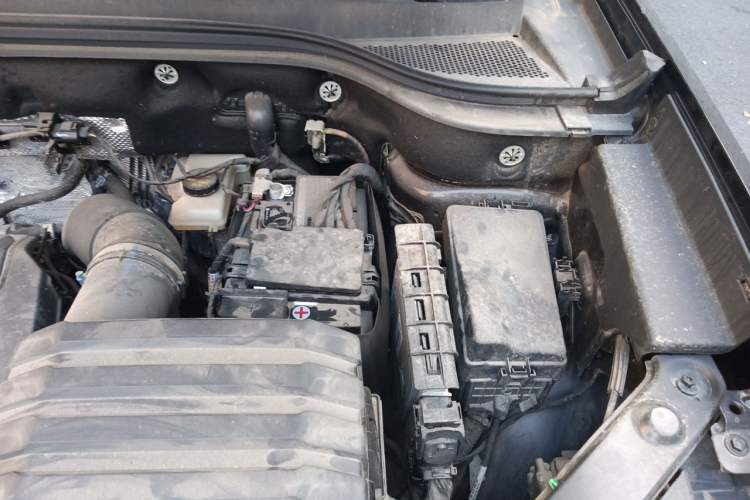 Used Volkswagen Teramont 2022 380TSI Four-Wheel Drive Prestige Luxury Edition Engine Bay Left