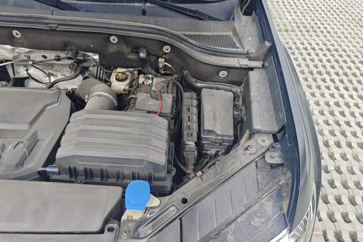Used Volkswagen Teramont 2022 380TSI Four-Wheel Drive Prestige Luxury Edition Engine Bay Left