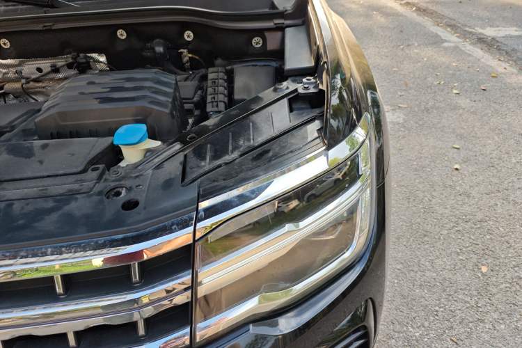 Used Volkswagen Teramont 2022 380TSI Four-Wheel Drive Prestige Luxury Edition Engine Bay Left
