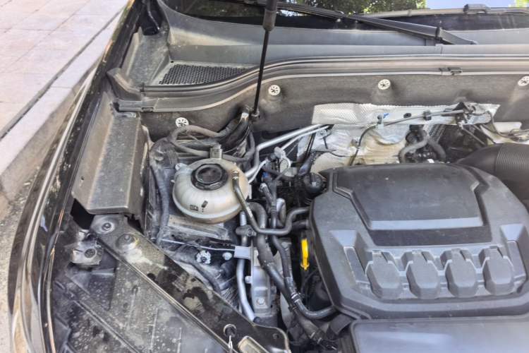 Used Volkswagen Teramont 2022 380TSI Four-Wheel Drive Prestige Luxury Edition Engine Bay Right