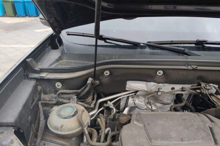 Used Volkswagen Teramont 2022 330TSI Two-Wheel-Drive Prestige Luxury Edition Engine Bay Right