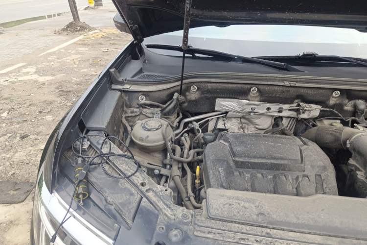 Used Volkswagen Teramont 2022 380TSI Four-Wheel Drive Prestige Flagship Edition Engine Bay Right