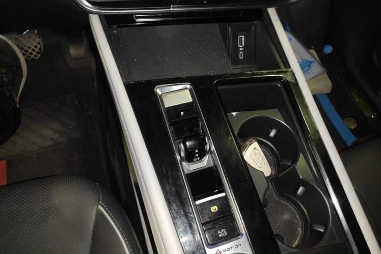 Used Volkswagen Teramont 2022 380TSI Four-Wheel Drive Prestige Luxury Edition Gear Lever