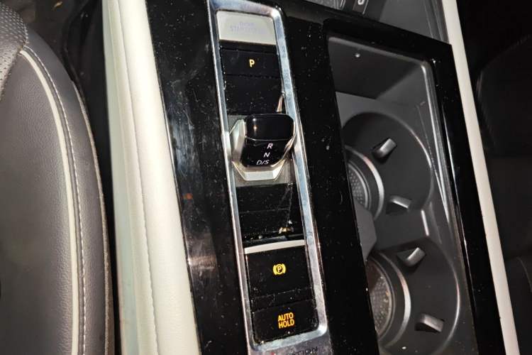 Used Volkswagen Teramont 2022 380TSI Four-Wheel Drive Prestige Luxury Edition Gear Lever