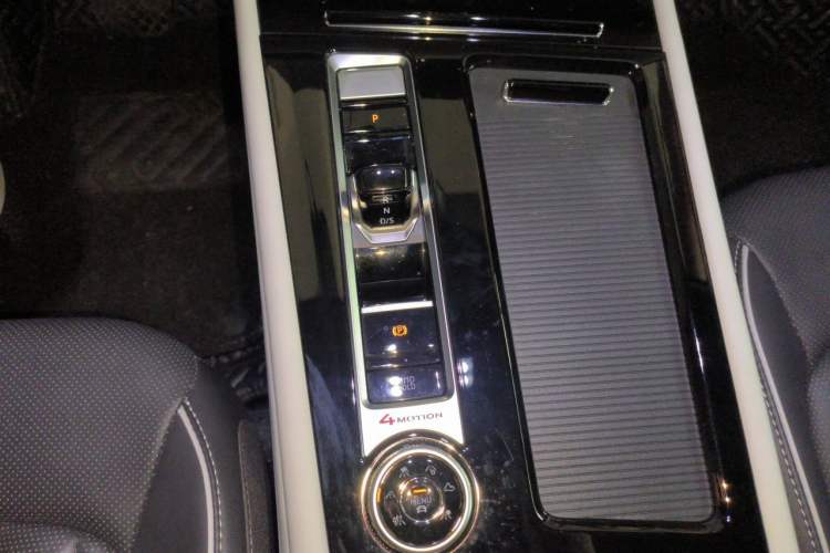 Used Volkswagen Teramont 2022 380TSI Four-Wheel Drive Prestige Luxury Edition Gear Lever
