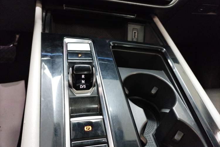 Used Volkswagen Teramont 2022 380TSI Four-Wheel Drive Prestige Luxury Edition Gear Lever