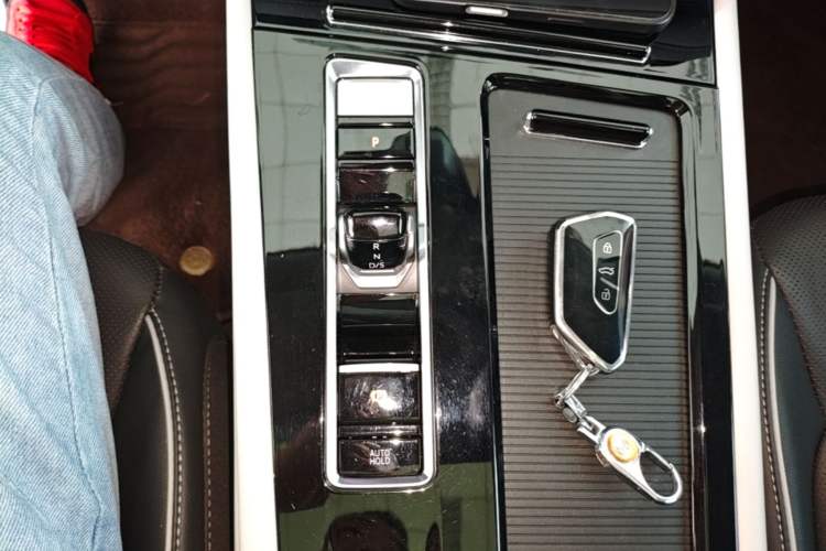 Used Volkswagen Teramont 2022 330TSI Two-Wheel-Drive Prestige Luxury Edition Gear Lever