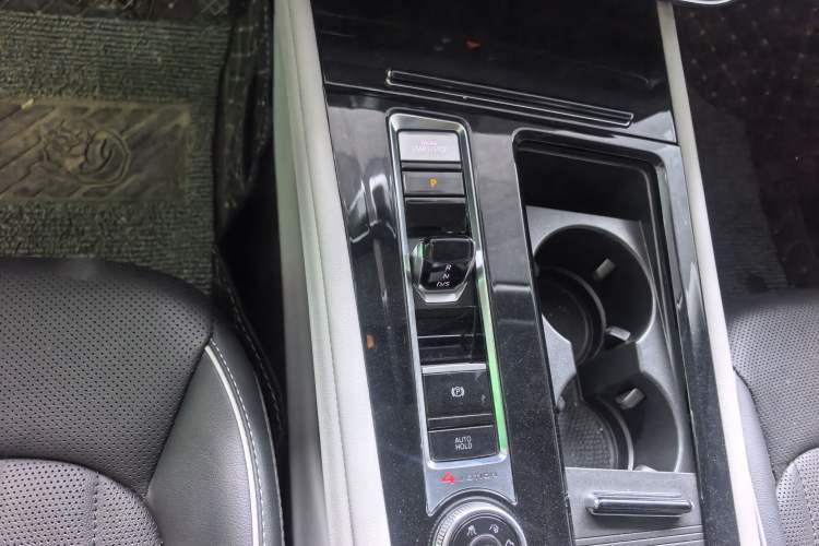 Used Volkswagen Teramont 2022 380TSI Four-Wheel Drive Prestige Luxury Edition Gear Lever