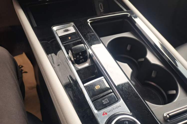 Used Volkswagen Teramont 2022 380TSI Four-Wheel Drive Prestige Luxury Edition Gear Lever