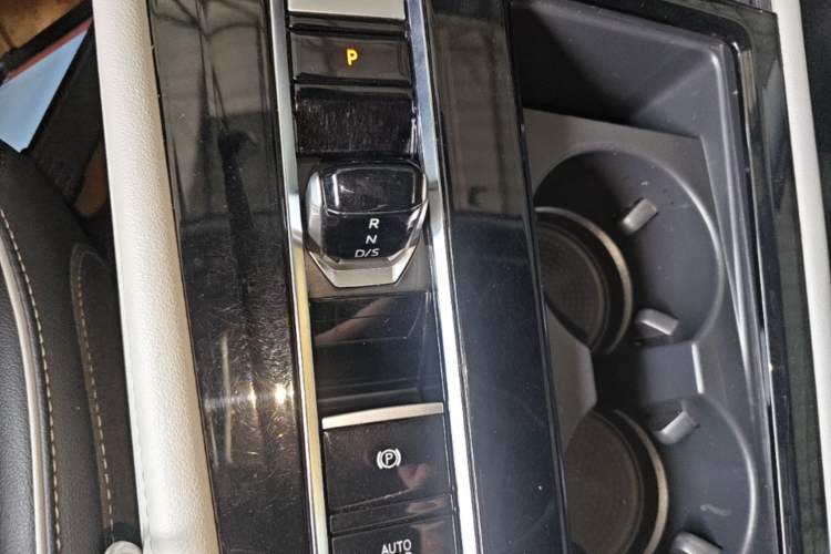 Used Volkswagen Teramont 2022 380TSI Four-Wheel Drive Prestige Luxury Edition Gear Lever