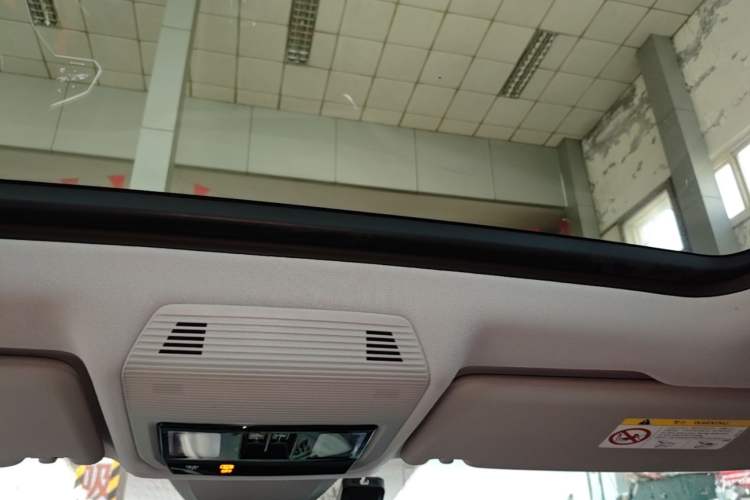 Used Volkswagen Teramont 2022 330TSI Two-Wheel-Drive Prestige Luxury Edition Headliner