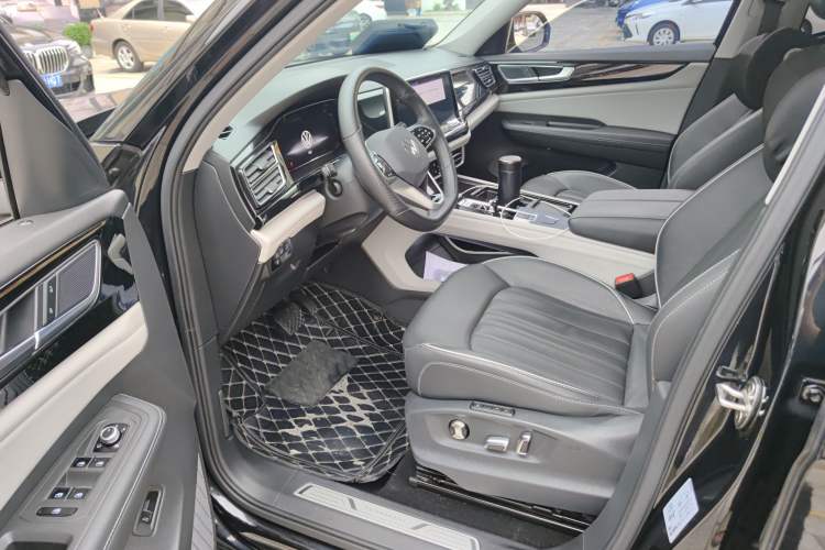 Used Volkswagen Teramont 2022 330TSI Two-Wheel-Drive Prestige Luxury Edition Interior 3