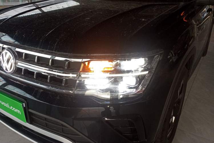 Used Volkswagen Teramont 2022 330TSI Two-Wheel-Drive Luxury Edition Left Front Headlight