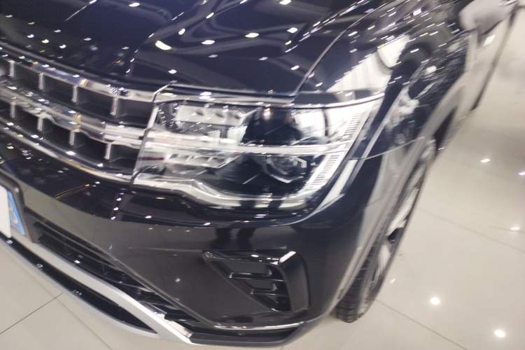 Used Volkswagen Teramont 2022 380TSI Four-Wheel Drive Prestige Luxury Edition Left Front Headlight