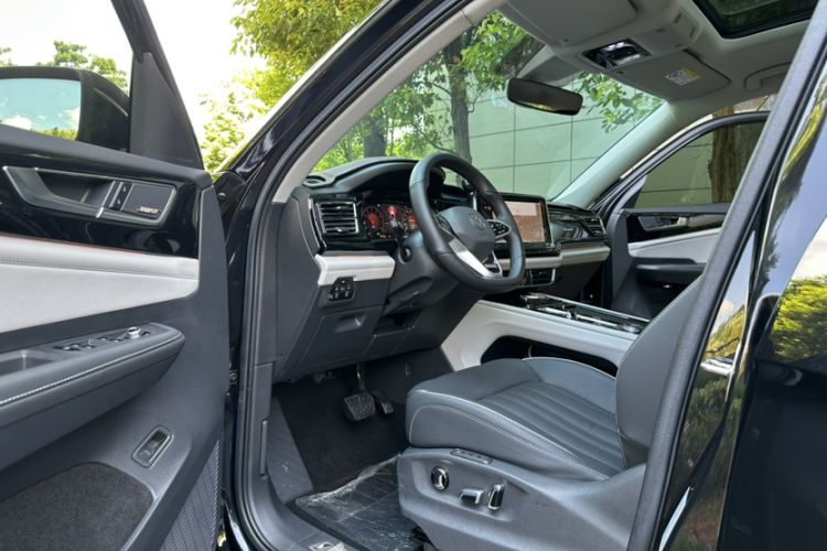 Used Volkswagen Teramont 2022 380TSI Four-Wheel Drive Prestige Luxury Edition Left Front Seat