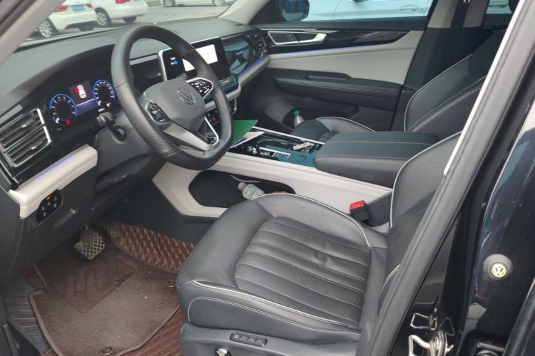 Used Volkswagen Teramont 2022 330TSI Two-Wheel-Drive Prestige Luxury Edition Left Front Seat