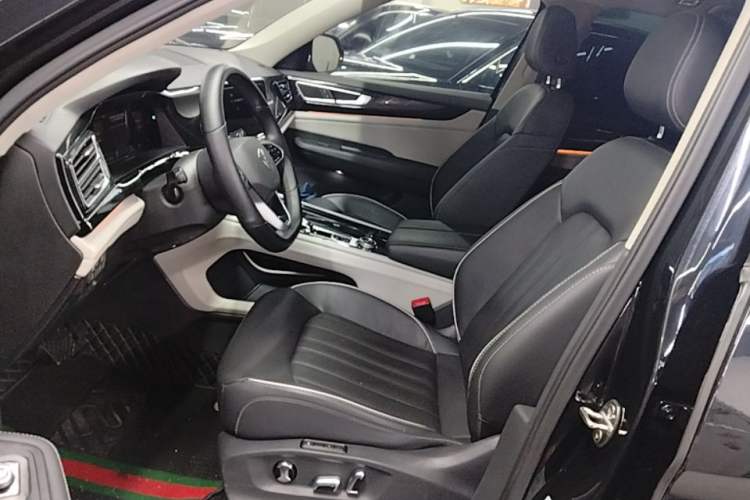 Used Volkswagen Teramont 2022 380TSI Four-Wheel Drive Prestige Luxury Edition Left Front Seat