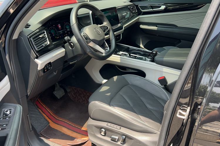 Used Volkswagen Teramont 2022 380TSI Four-Wheel Drive Prestige Flagship Edition Left Front Seat