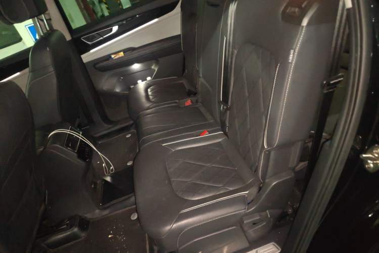 Used Volkswagen Teramont 2022 530 V6 Four-Wheel Drive Prestige Flagship Edition Left Rear Seat