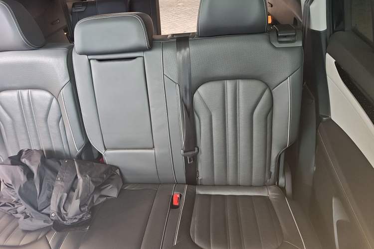 Used Volkswagen Teramont 2022 380TSI Four-Wheel Drive Prestige Luxury Edition Left Rear Seat