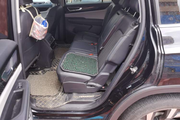 Used Volkswagen Teramont 2022 380TSI Four-Wheel Drive Prestige Luxury Edition Left Rear Seat