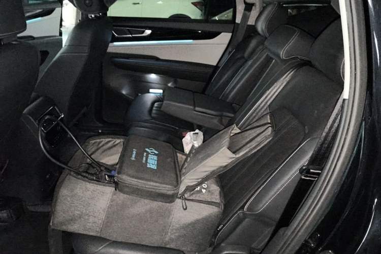 Used Volkswagen Teramont 2022 530 V6 Four-Wheel Drive Prestige Luxury Edition Left Rear Seat