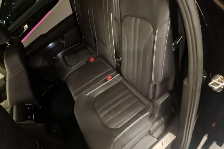 Used Volkswagen Teramont 2022 380TSI Four-Wheel Drive Prestige Luxury Edition Left Rear Seat