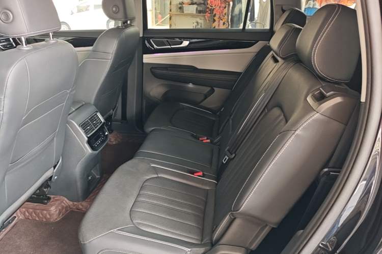 Used Volkswagen Teramont 2022 330TSI Two-Wheel-Drive Prestige Luxury Edition Left Rear Seat