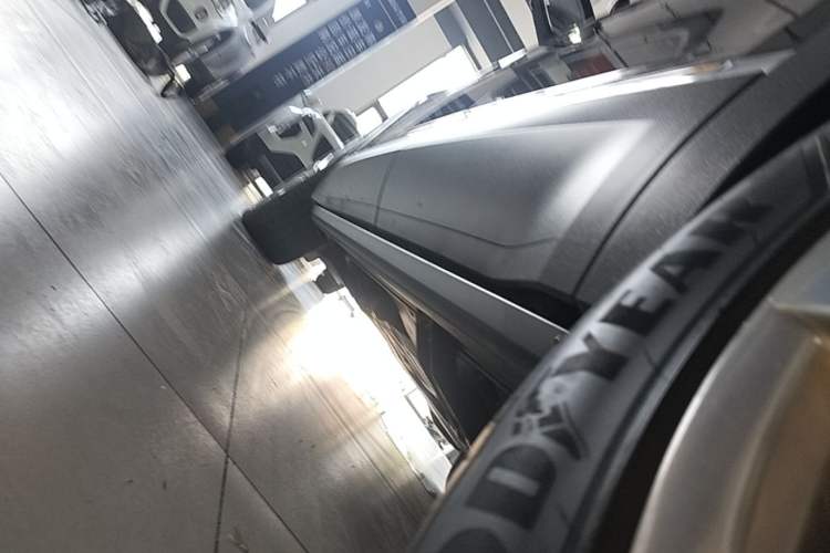 Used Volkswagen Teramont 2022 380TSI Four-Wheel Drive Prestige Flagship Edition Left Side Sill