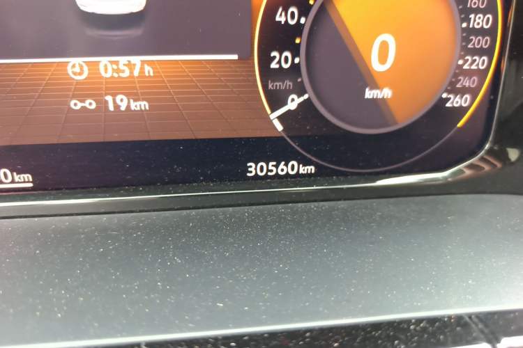 Used Volkswagen Teramont 2022 330TSI Two-Wheel-Drive Prestige Luxury Edition Odometer Close Up