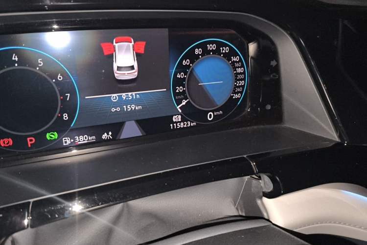 Used Volkswagen Teramont 2022 530 V6 Four-Wheel Drive Prestige Luxury Edition Odometer Close Up