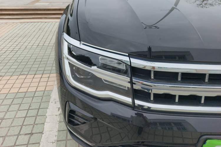 Used Volkswagen Teramont 2022 330TSI Two-Wheel-Drive Prestige Luxury Edition Right Front Headlight
