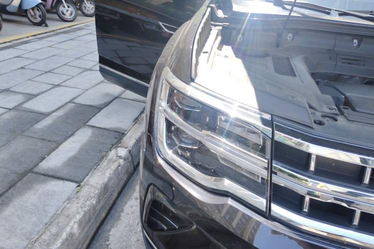 Used Volkswagen Teramont 2022 380TSI Four-Wheel Drive Prestige Luxury Edition Right Front Headlight