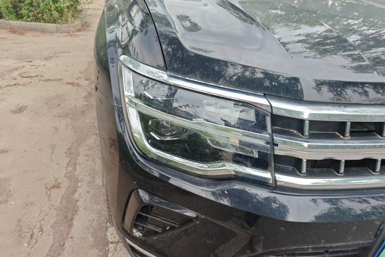 Used Volkswagen Teramont 2022 380TSI Four-Wheel Drive Prestige Luxury Edition Right Front Headlight
