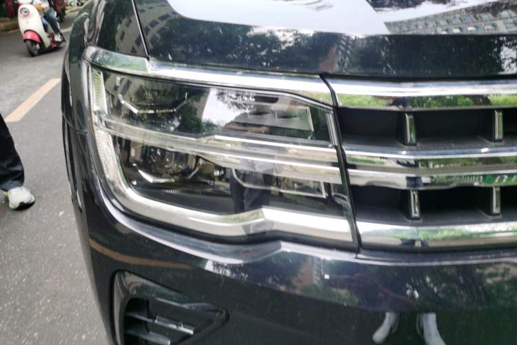 Used Volkswagen Teramont 2022 380TSI Four-Wheel Drive Prestige Luxury Edition Right Front Headlight