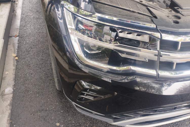 Used Volkswagen Teramont 2022 380TSI Four-Wheel Drive Prestige Luxury Edition Right Front Headlight