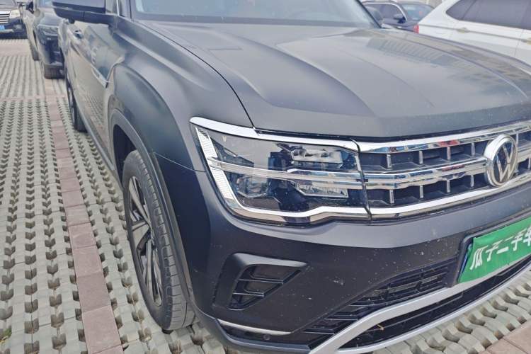 Used Volkswagen Teramont 2022 380TSI Four-Wheel Drive Prestige Luxury Edition Right Front Headlight