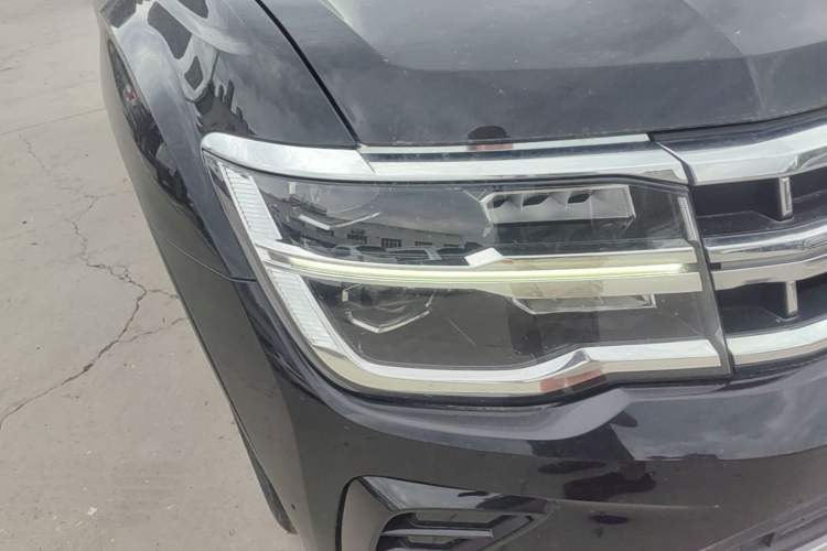 Used Volkswagen Teramont 2022 330TSI Two-Wheel-Drive Luxury Edition Right Front Headlight