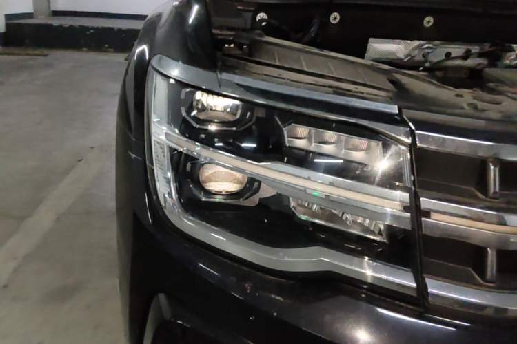 Used Volkswagen Teramont 2022 380TSI Four-Wheel Drive Luxury Edition Right Front Headlight