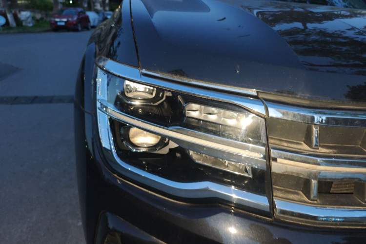 Used Volkswagen Teramont 2022 380TSI Four-Wheel Drive Luxury Edition Right Front Headlight