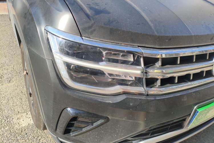 Used Volkswagen Teramont 2022 330TSI Two-Wheel-Drive Prestige Luxury Edition Right Front Headlight